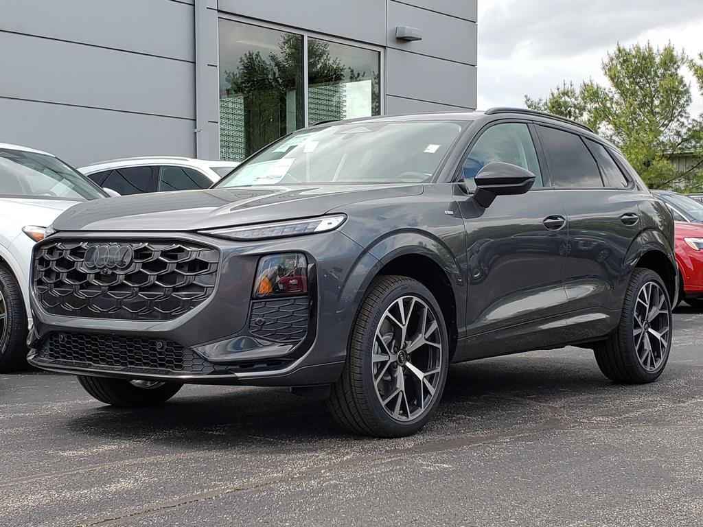 New 2026 Audi Q3 quattro 2.0T AWD/4WD image 1
