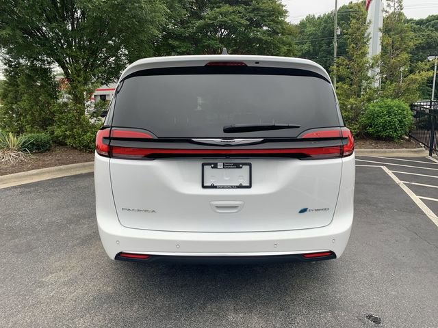 Used 2023 Chrysler Pacifica Pinnacle FWD image 7