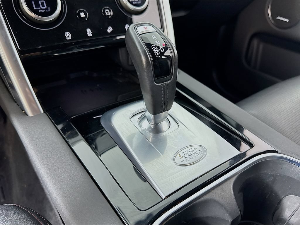 Used 2022 Land Rover Discovery Sport SE R-Dynamic AWD/4WD image 23