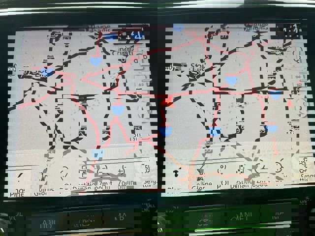 Used 2021 Nissan Titan PRO-4X w/ Pro-4x Convenience Package image 2