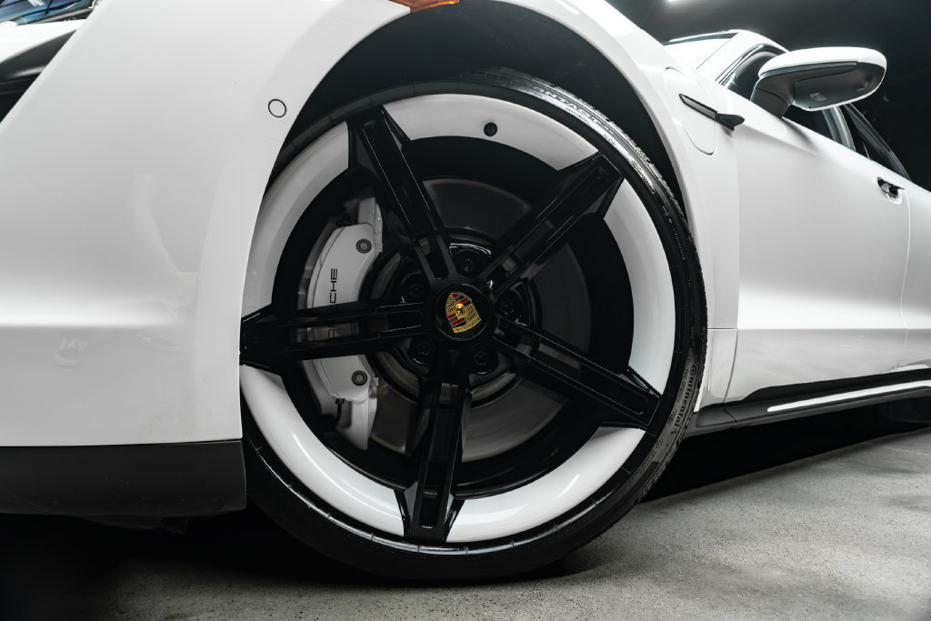 Used 2021 Porsche Taycan 4S AWD/4WD image 3