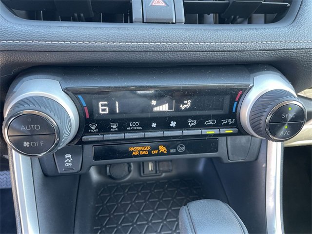 Used 2022 Toyota RAV4 XLE image 18
