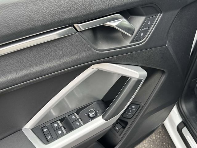 Certified 2025 Audi Q3 2.0T Premium w/ Convenience Package image 21