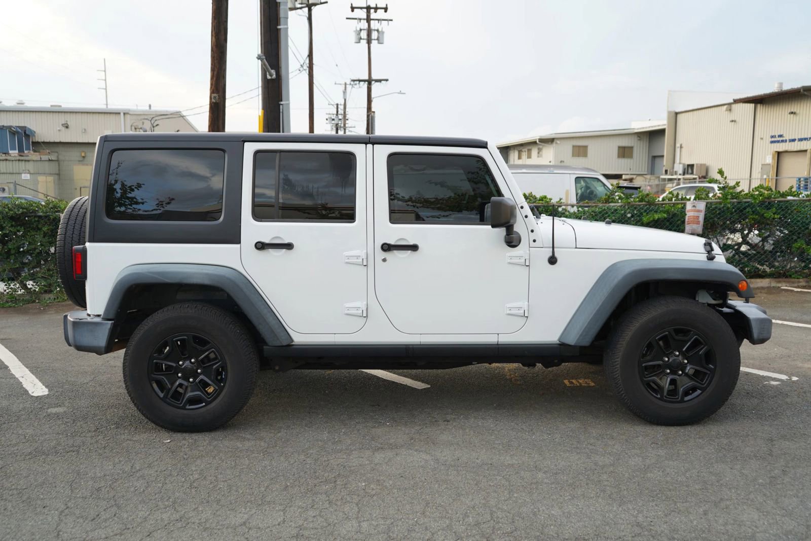 Used 2015 Jeep Wrangler Unlimited Sport image 20