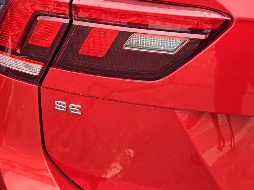 Used 2024 Volkswagen Tiguan SE R-Line image 21