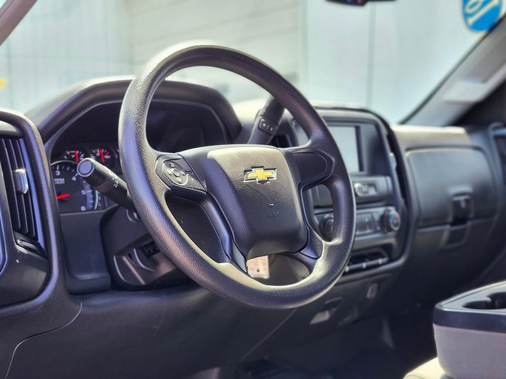 Used 2018 Chevrolet Silverado 2500 W/T w/ Snow Plow Prep Package AWD/4WD image 17