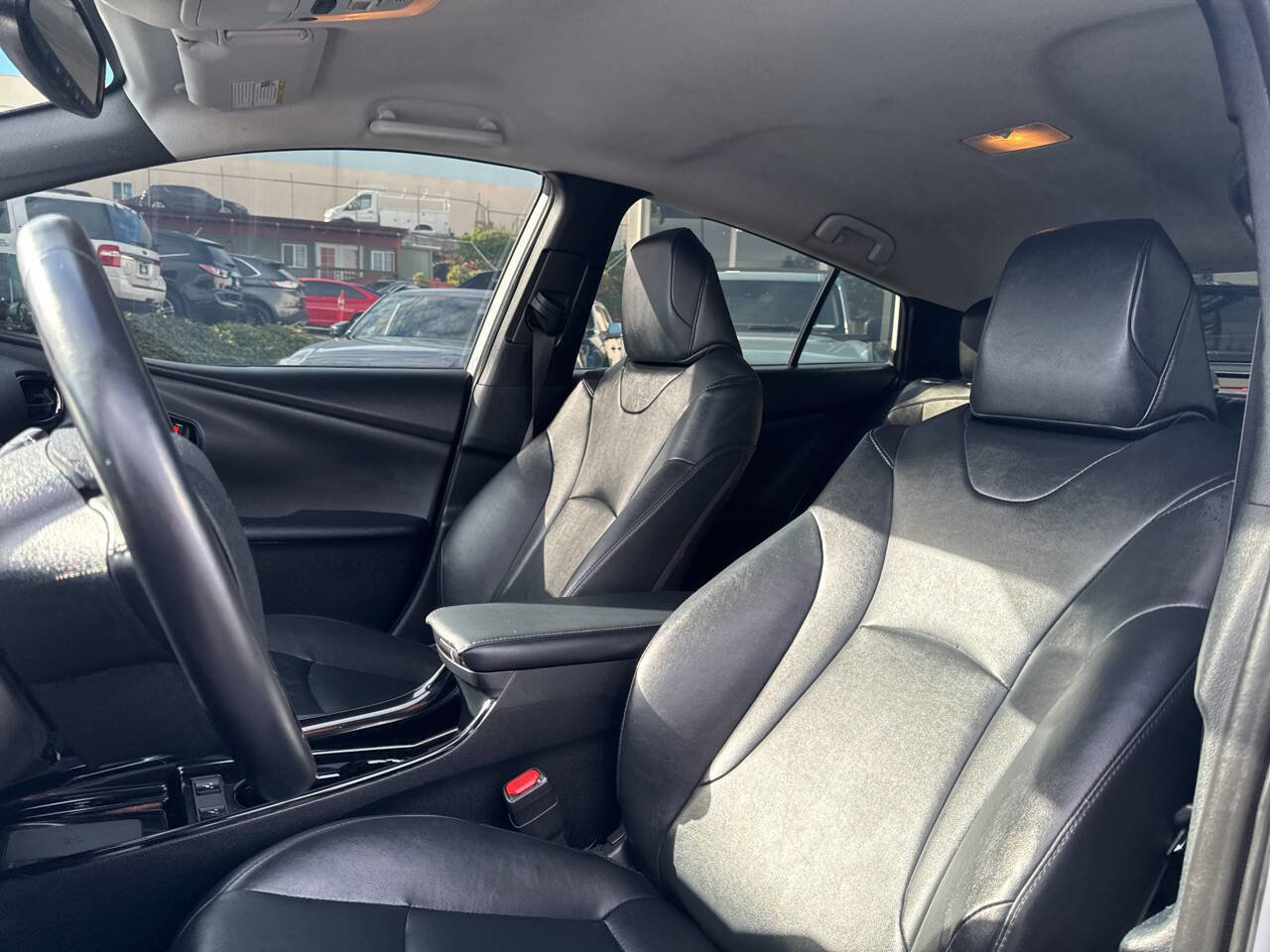Used 2021 Toyota Prius image 27