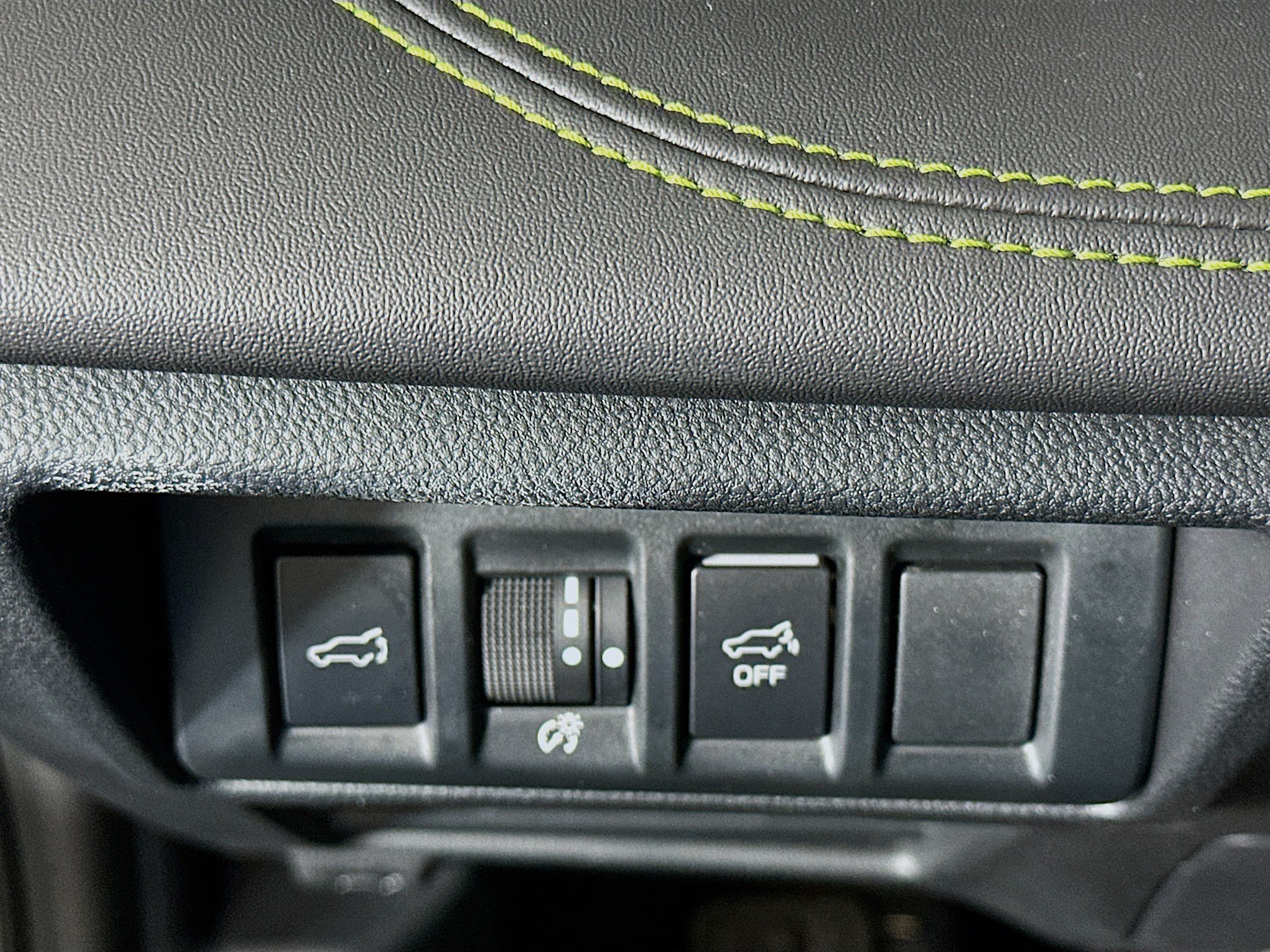 Used 2025 Subaru Outback Onyx Edition AWD/4WD image 16