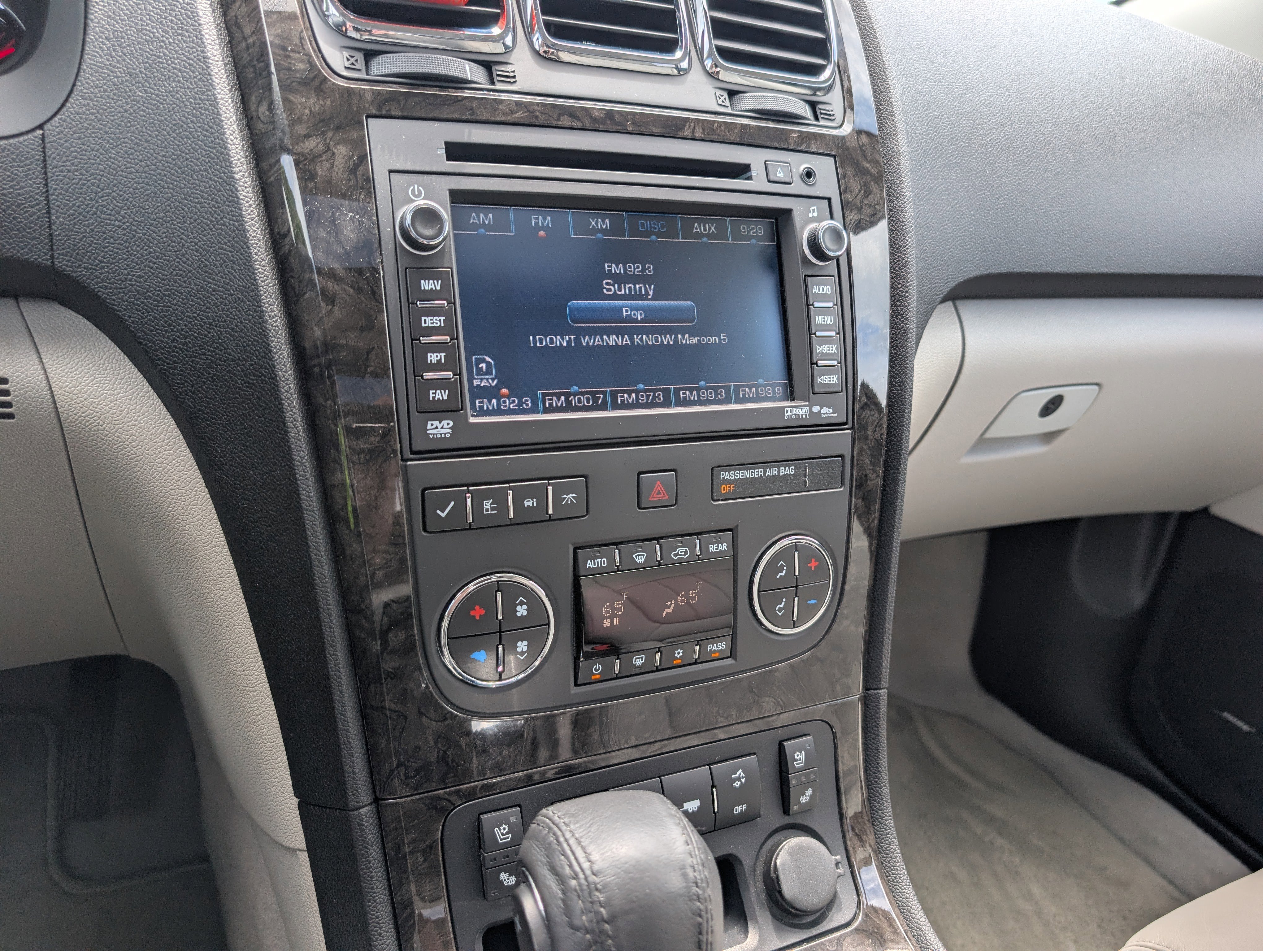 Used 2011 GMC Acadia Denali FWD image 21