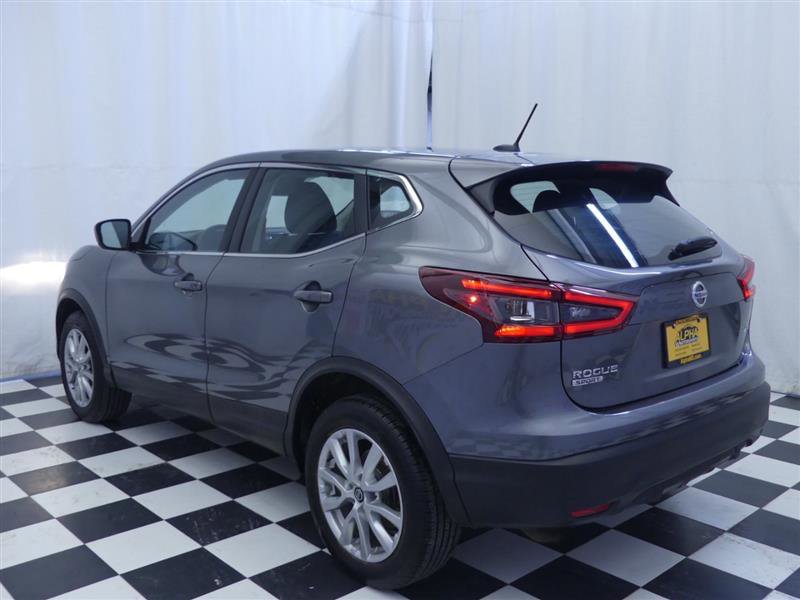 Used 2021 Nissan Rogue Sport S image 5