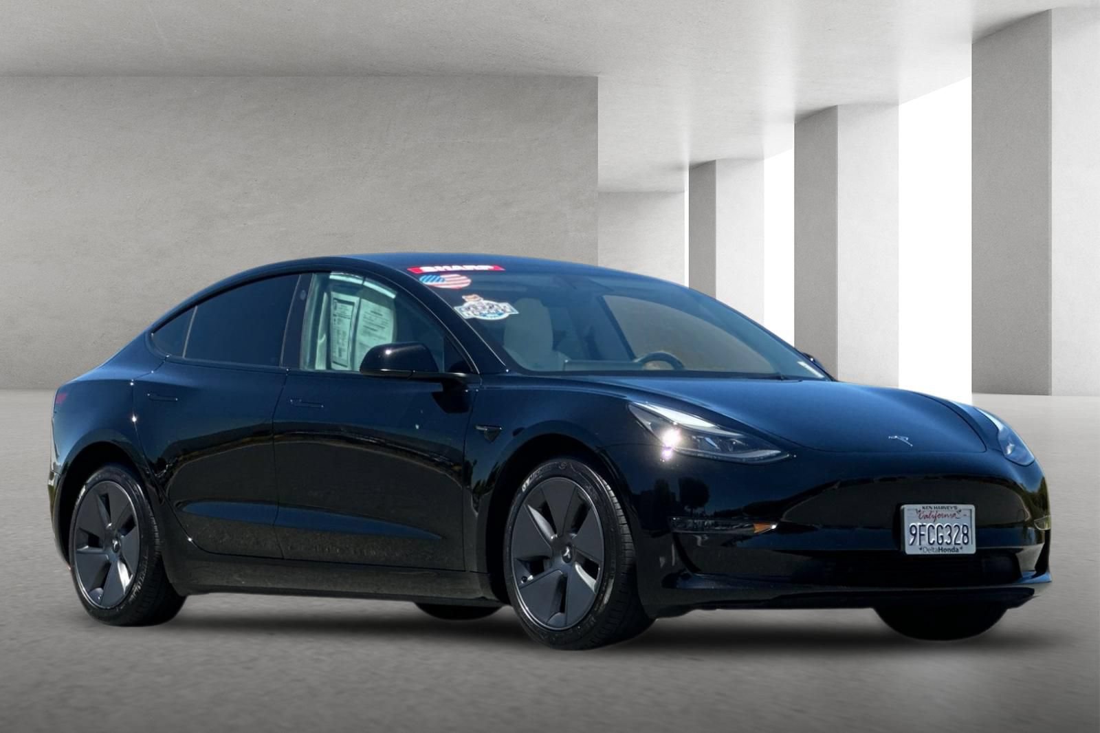 Used 2023 Tesla Model 3 Standard Range RWD image 2
