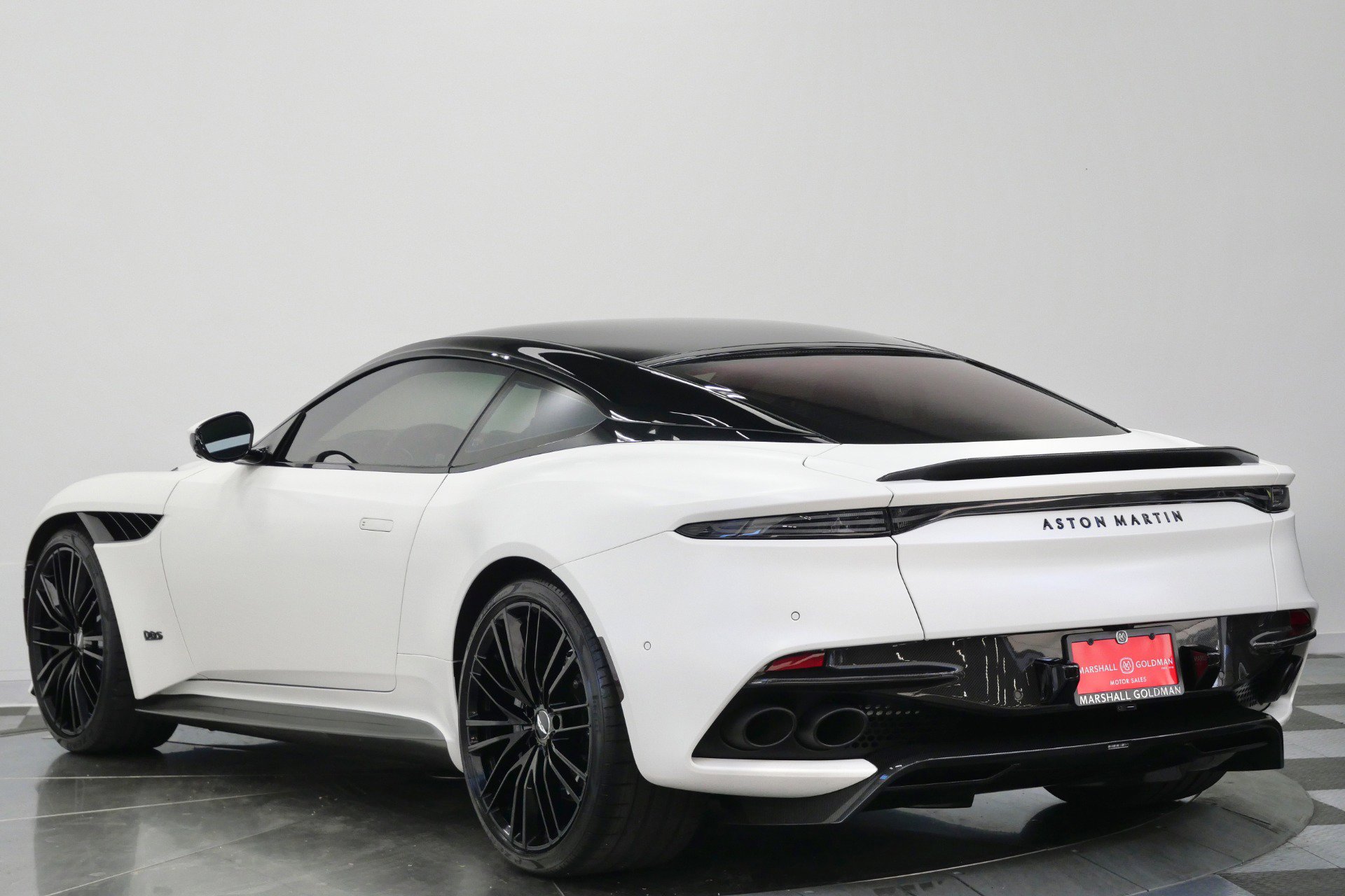 Used 2020 Aston Martin DBS Superleggera RWD image 7