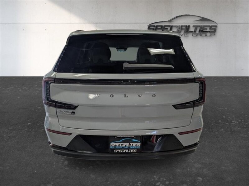 Used 2025 Volvo EX90 Ultra AWD/4WD image 9