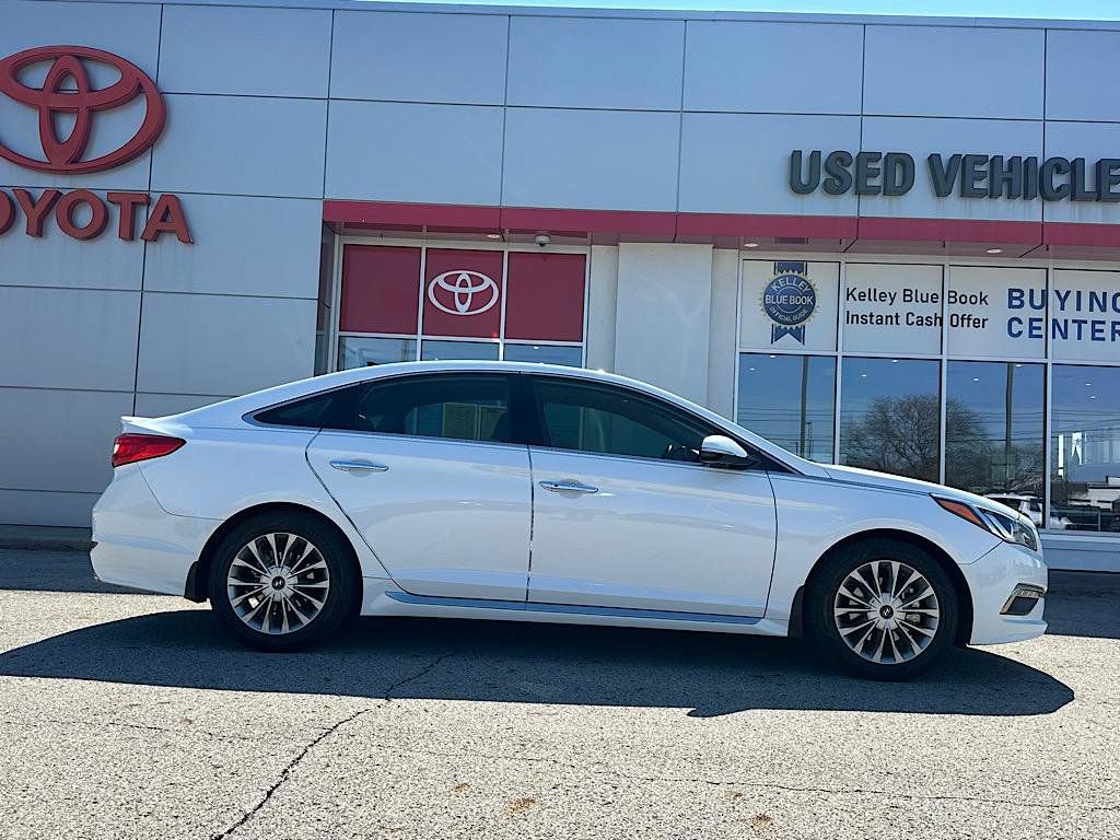 Used 2015 Hyundai Sonata Limited w/ Option Group 05 image 9