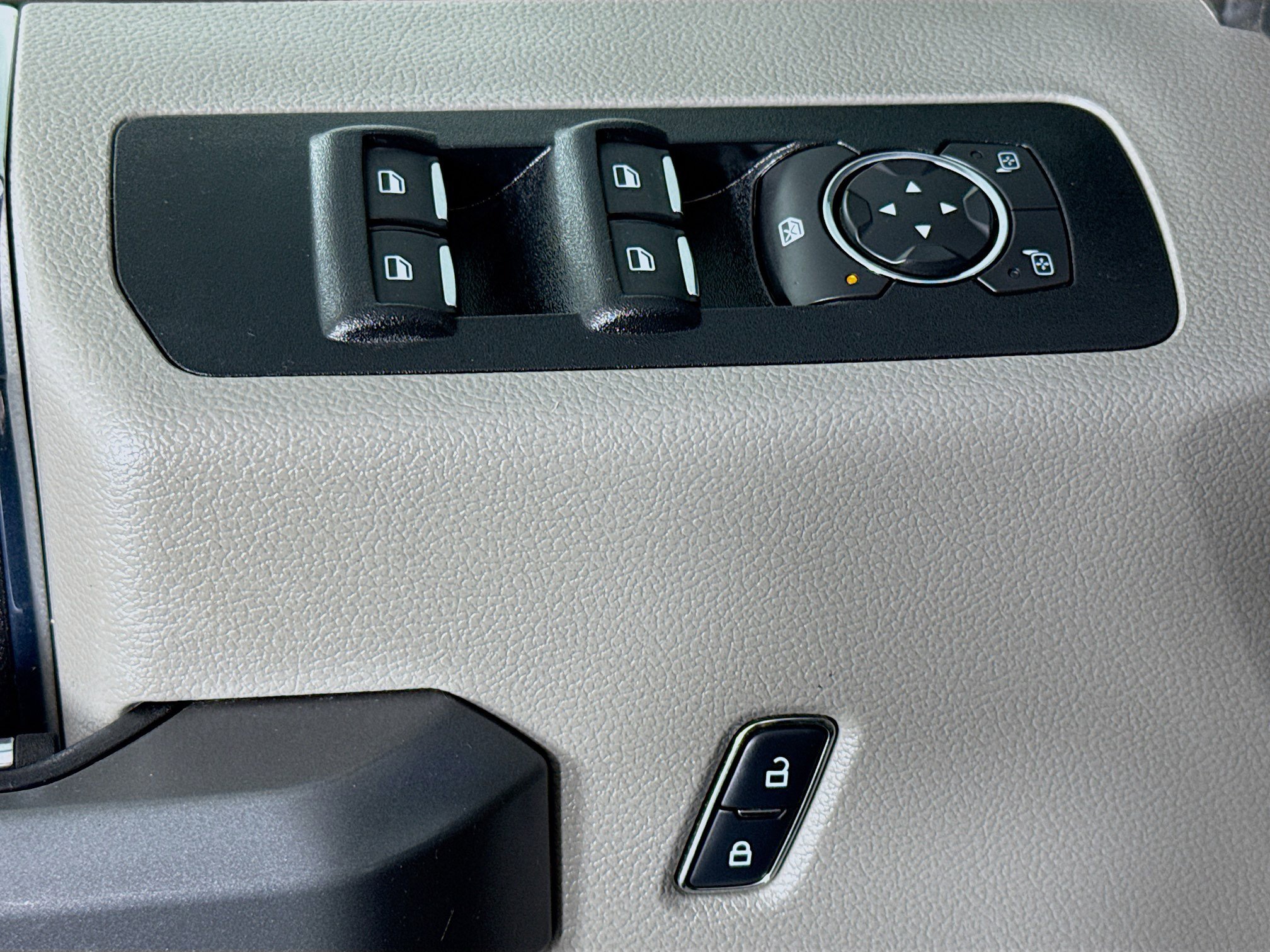 Used 2017 Ford F150 XLT image 20