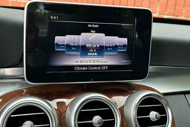 Used 2018 Mercedes-Benz C 300 4MATIC Sedan image 23