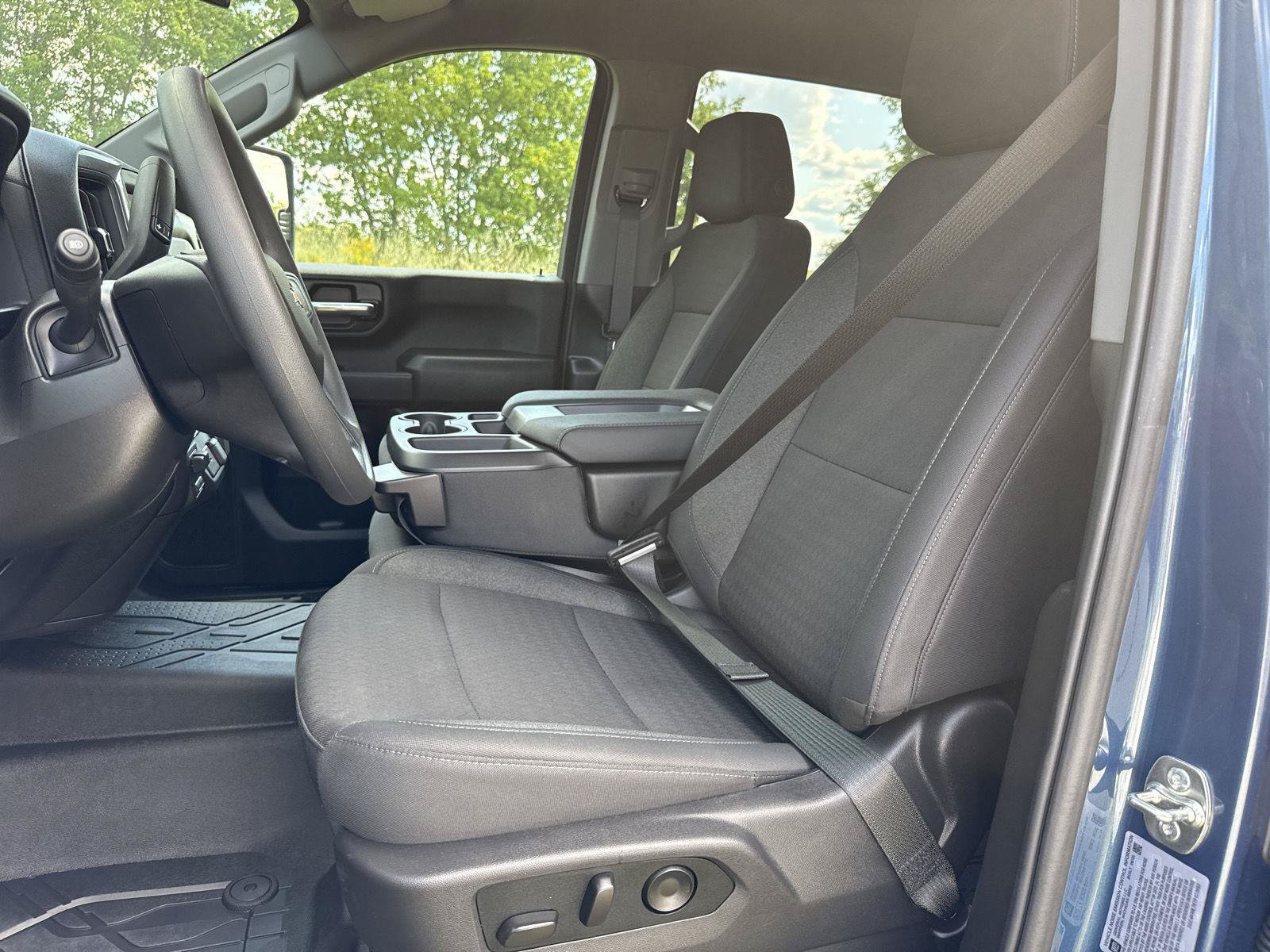 Used 2026 Chevrolet Silverado 2500 Custom w/ Custom Convenience Package AWD/4WD image 17