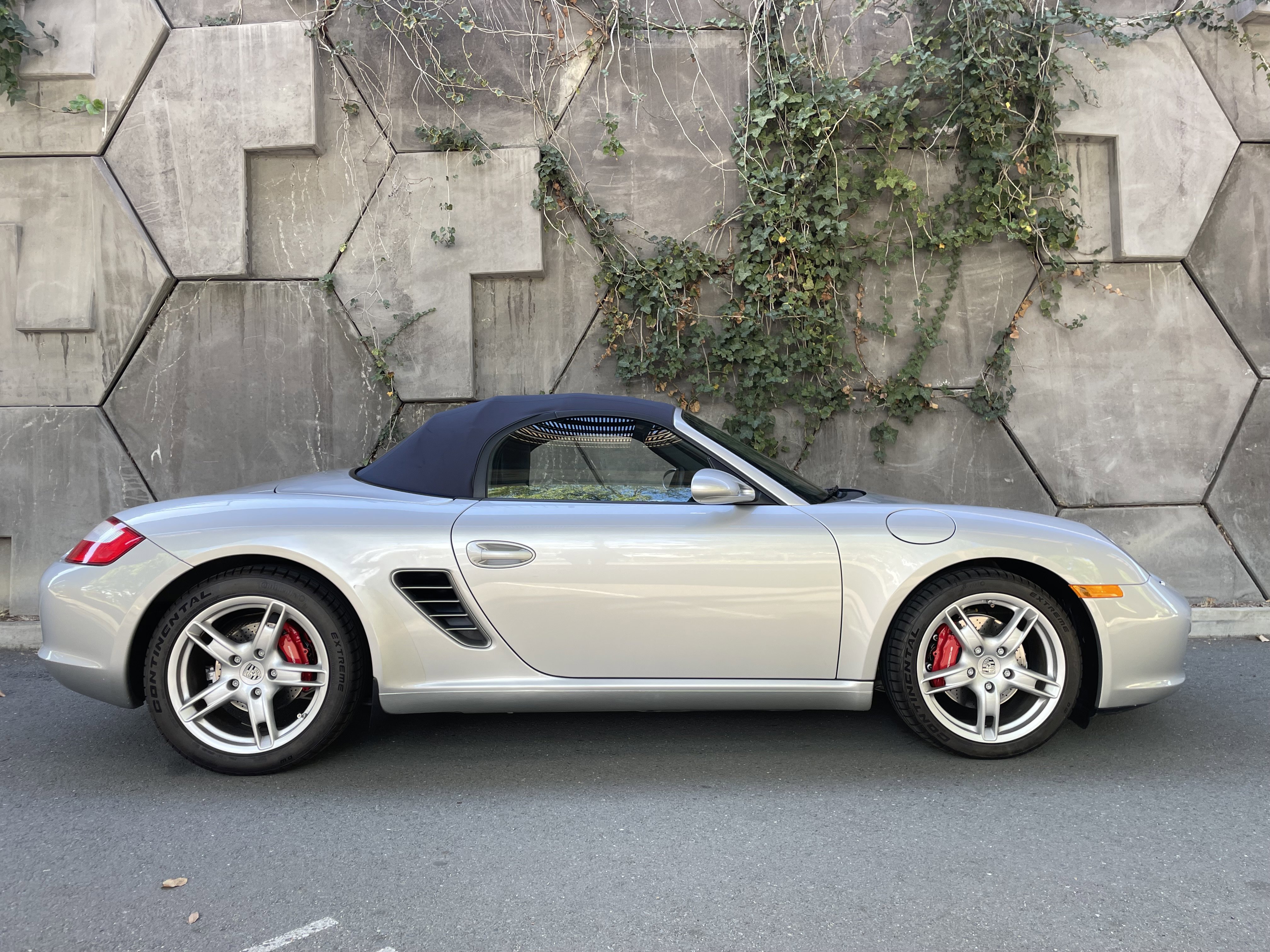 Used 2008 Porsche Boxster S image 2