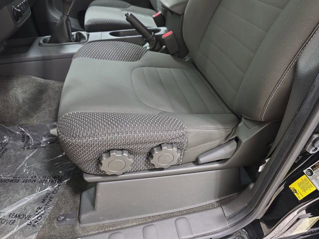 Used 2016 Nissan Frontier PRO-4X AWD/4WD image 29
