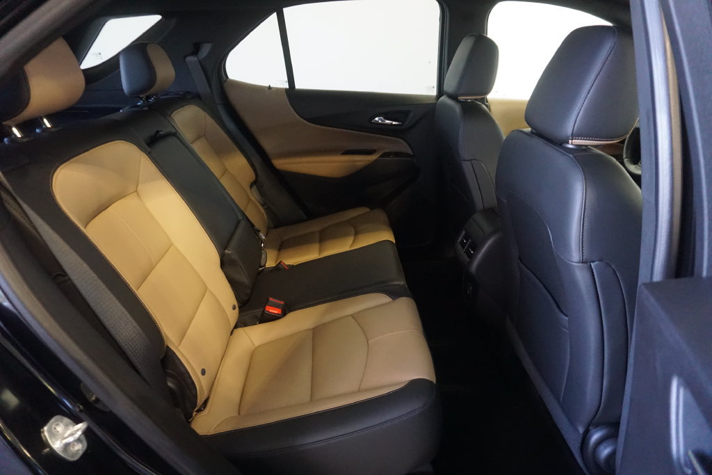 Used 2022 Chevrolet Equinox Premier AWD/4WD image 25