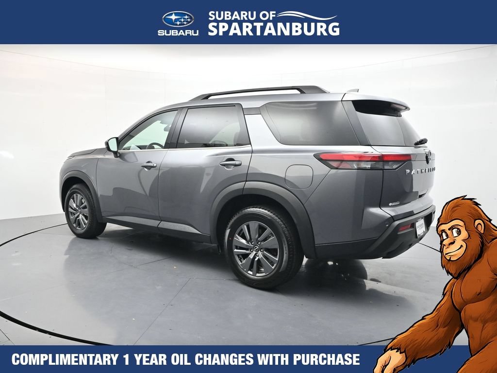 Used 2025 Nissan Pathfinder SV FWD image 6