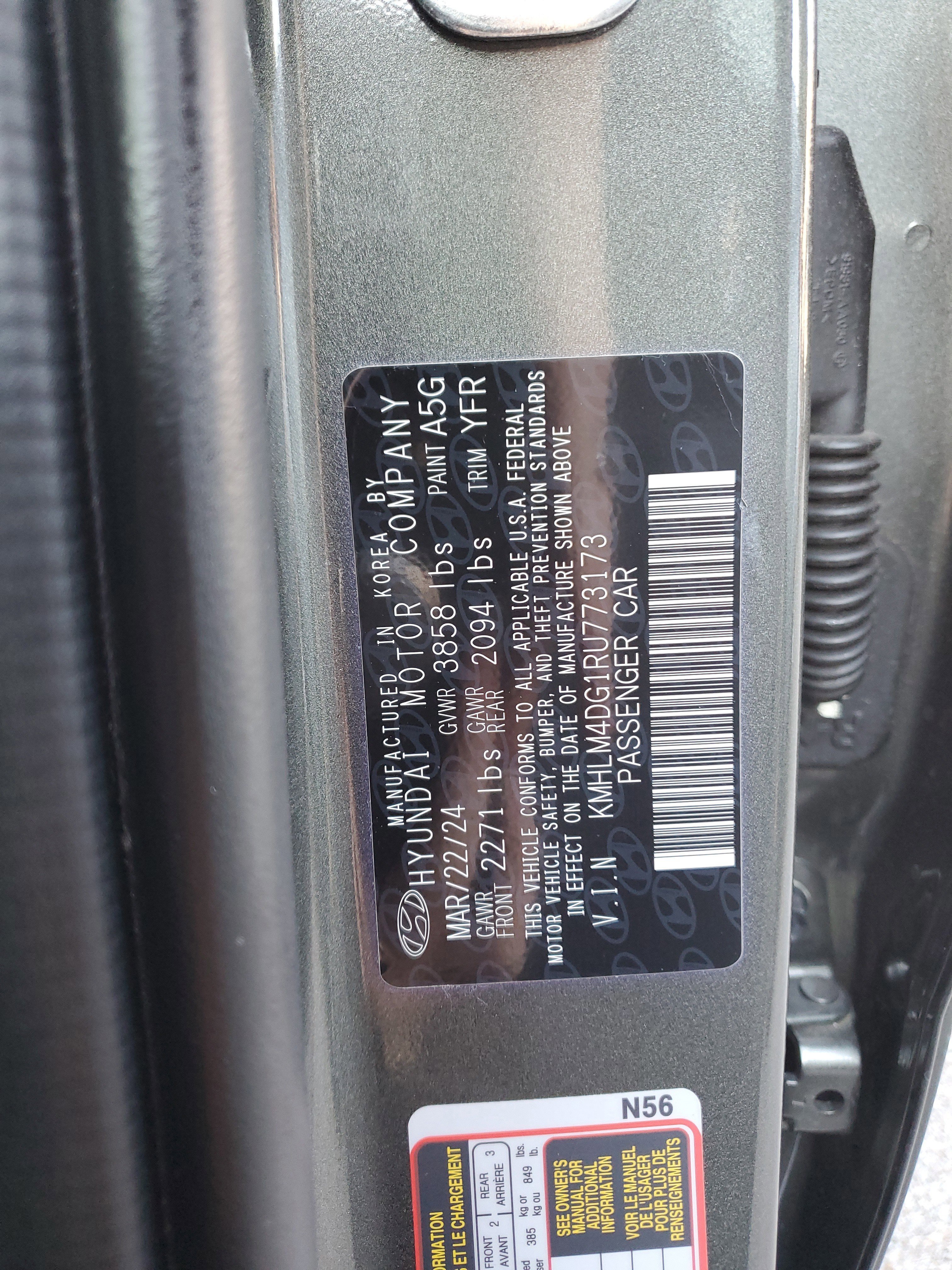 Used 2024 Hyundai Elantra SEL image 32