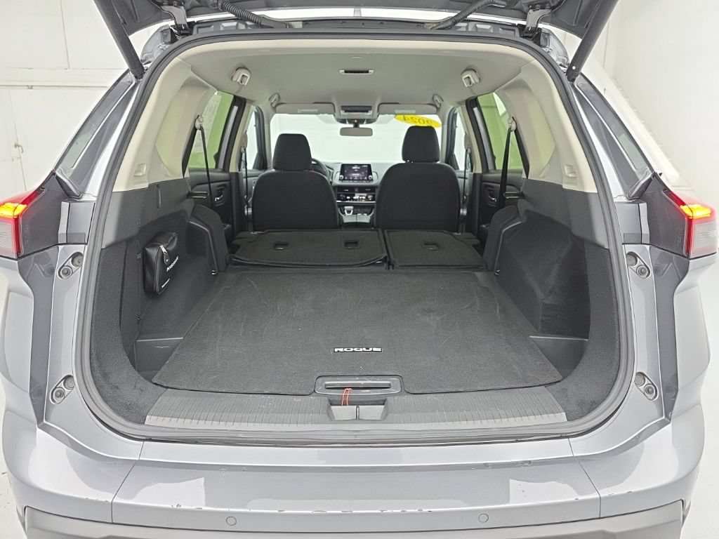 Used 2024 Nissan Rogue SV AWD/4WD image 46