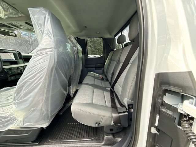 New 2026 Ford F550 4x4 Supercab Super Duty image 18