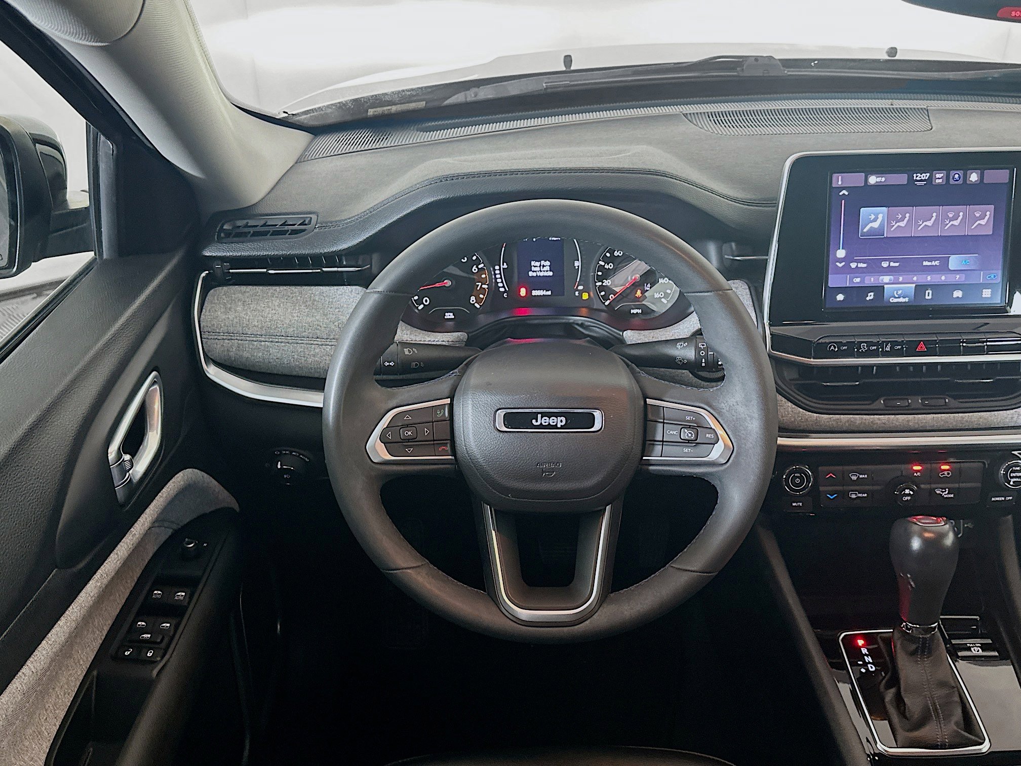 Used 2022 Jeep Compass Latitude image 18