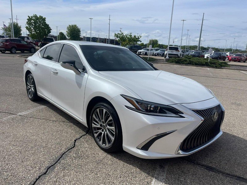 Used 2019 Lexus ES 350 w/ Premium Package image 2