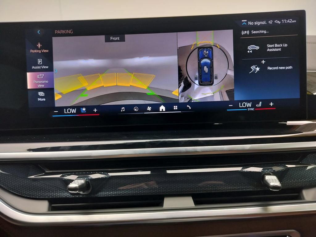 Certified 2026 BMW ALPINA XB7 AWD/4WD image 18