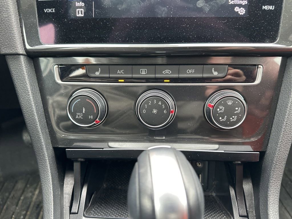 Used 2018 Volkswagen Golf SE image 26