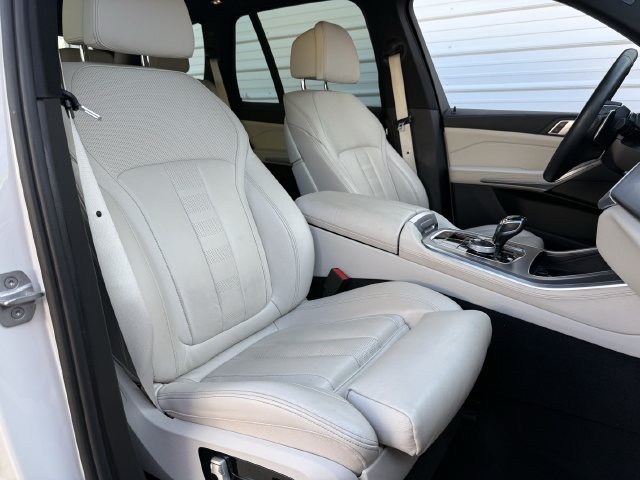 Used 2020 BMW X5 xDrive40i w/ Premium Package AWD/4WD image 26