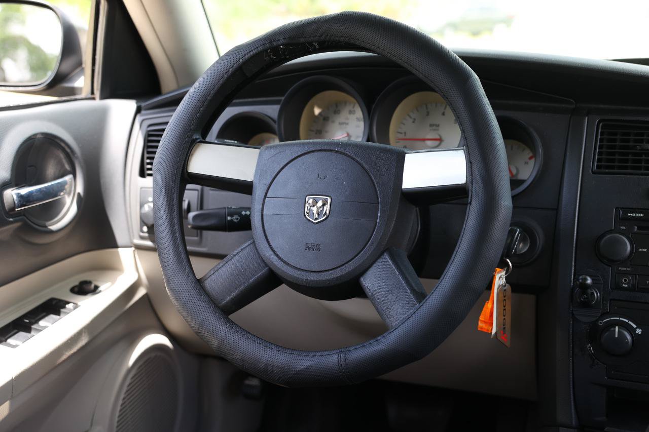Used 2007 Dodge Charger RWD image 25