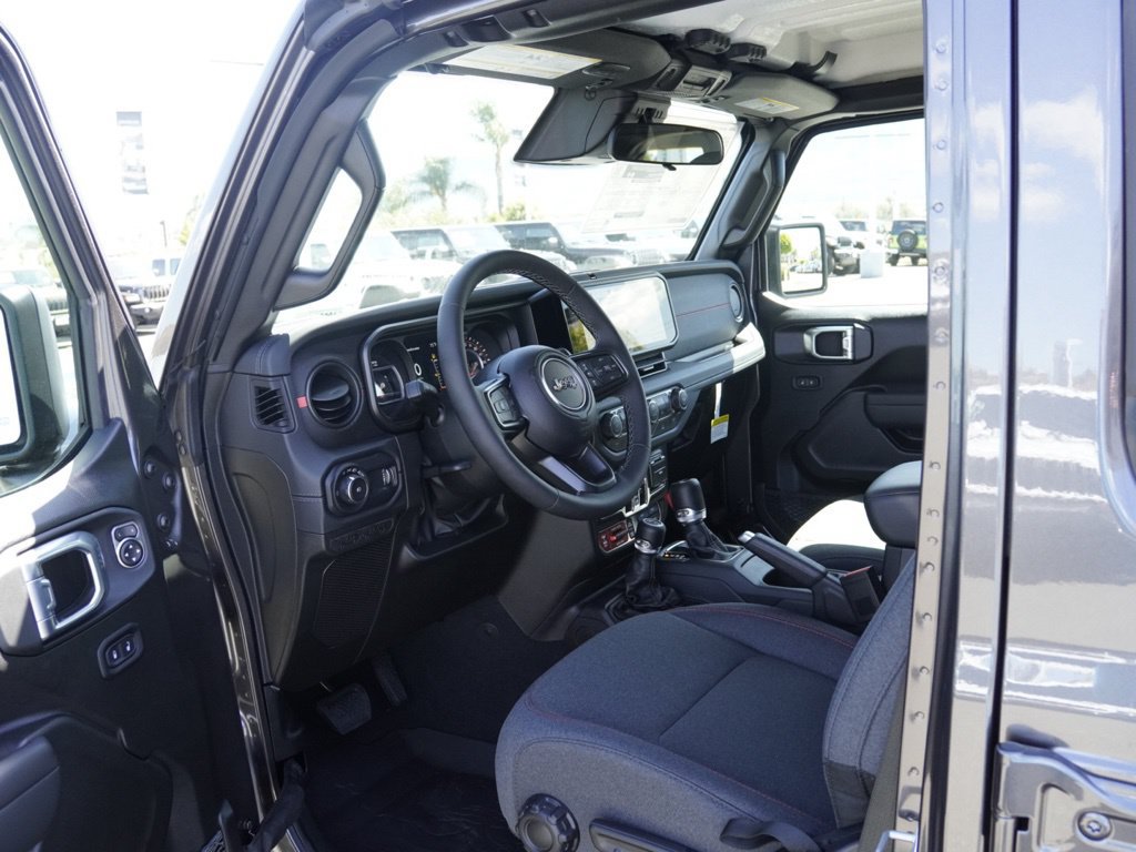 New 2026 Jeep Wrangler Unlimited Rubicon AWD/4WD image 20