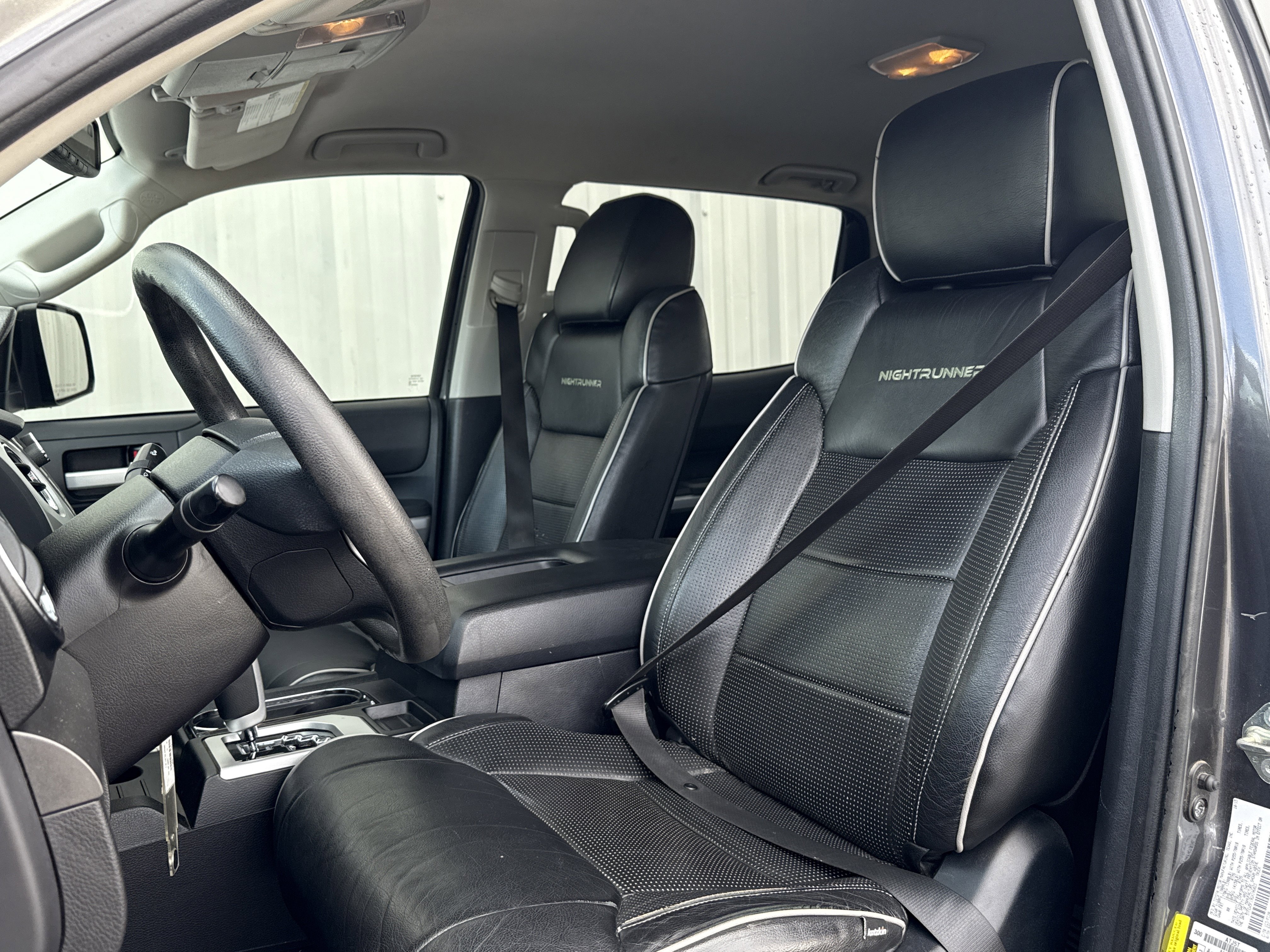 Used 2016 Toyota Tundra SR5 image 10