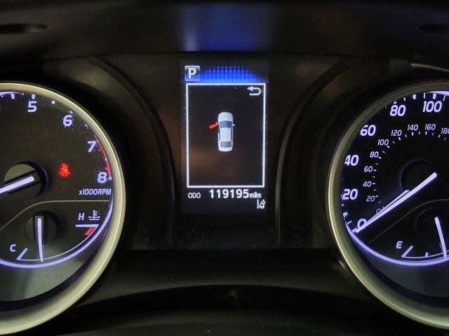 Used 2021 Toyota Camry LE image 2