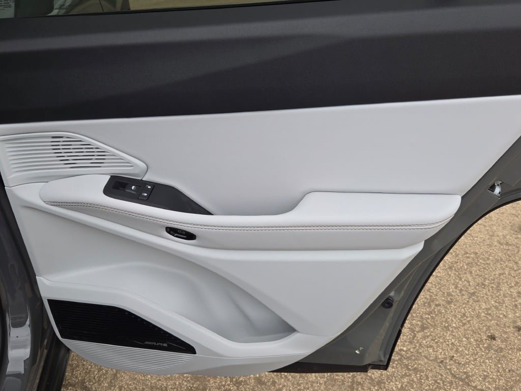 New 2026 Jeep Cherokee Overland AWD/4WD image 12