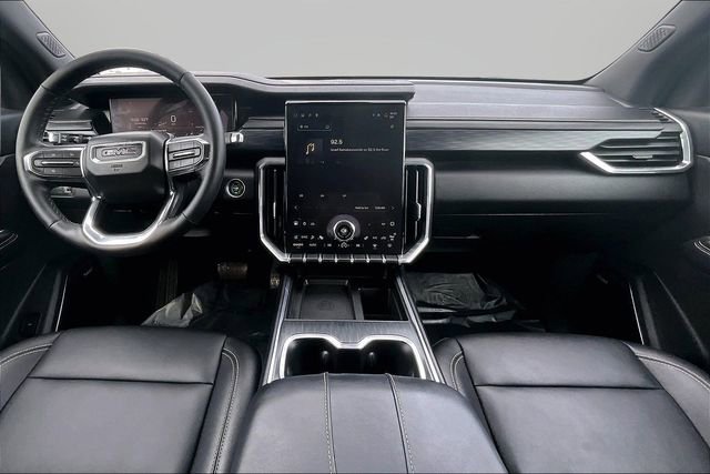 Used 2025 GMC Acadia Elevation w/ Elevation Premium Package AWD/4WD image 14