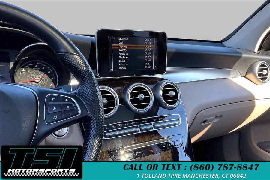 Used 2019 Mercedes-Benz GLC 300 4MATIC image 6