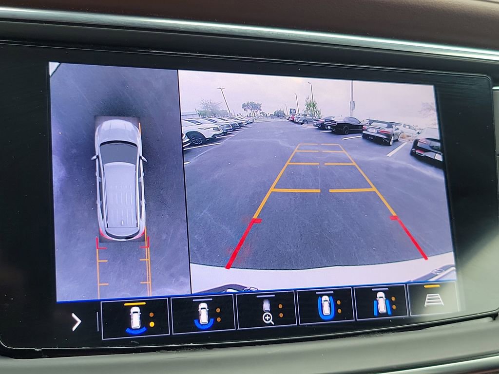 Used 2020 Buick Enclave Avenir w/ Avenir Technology Package image 25