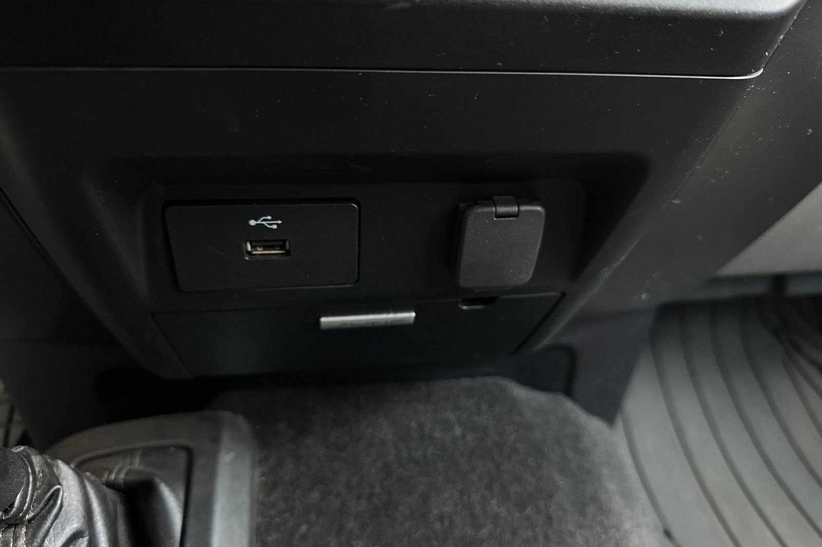 Used 2017 Ford F250 XLT image 38