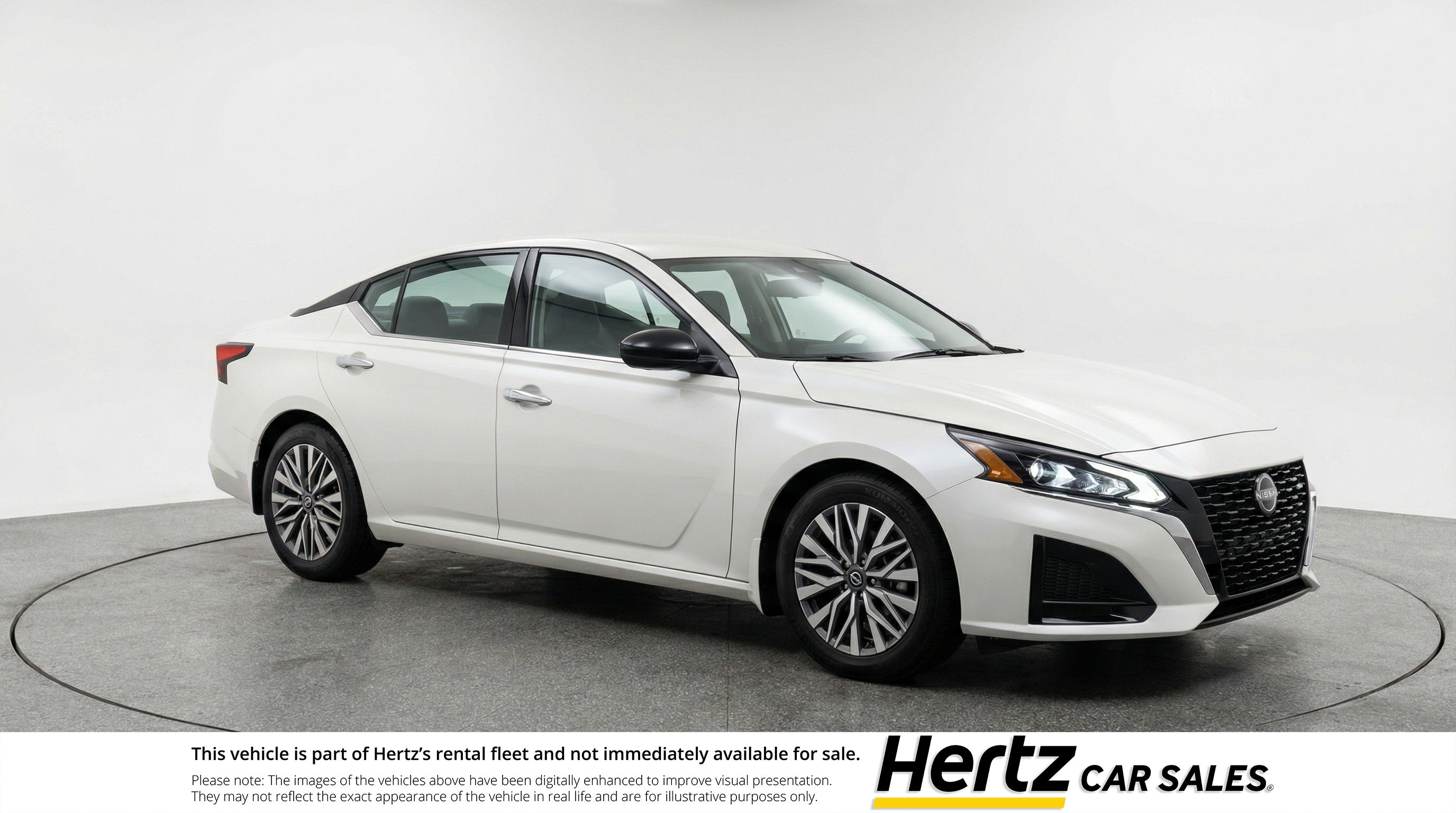 Used 2025 Nissan Altima 2.5 SV image 1