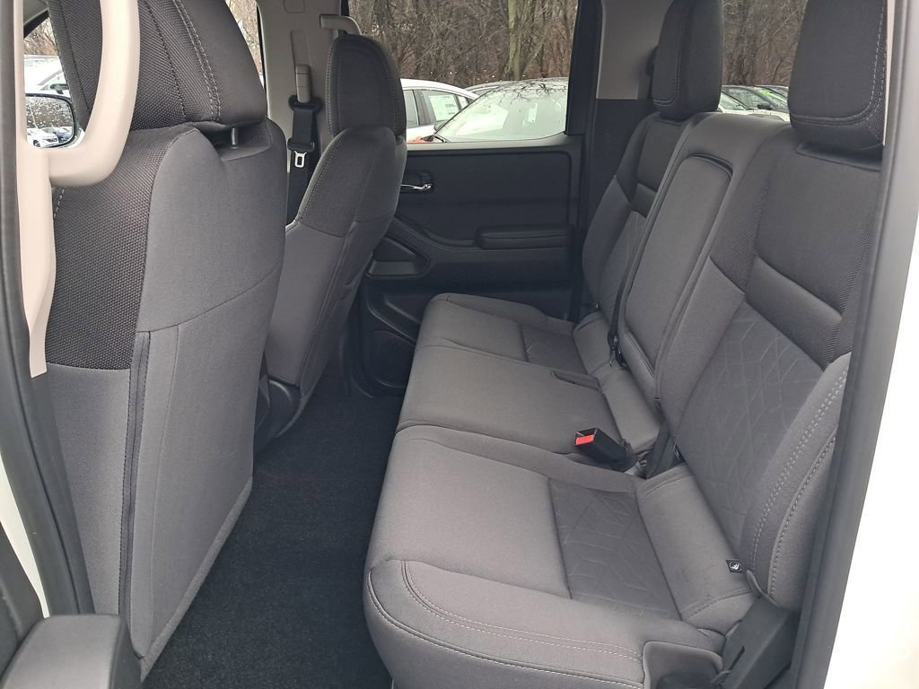 Certified 2025 Nissan Frontier SV image 52