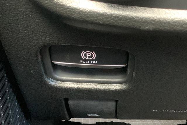 New 2025 Jeep Grand Cherokee Altitude image 33