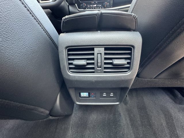 Used 2024 Nissan Rogue SL w/ SL Premium Package AWD/4WD image 19