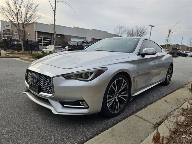 Used 2020 INFINITI Q60 3.0t Luxe image 3