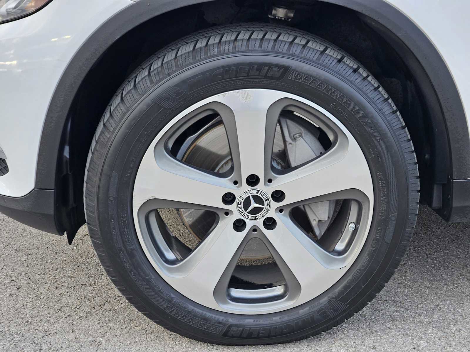 Used 2017 Mercedes-Benz GLC 300 image 9