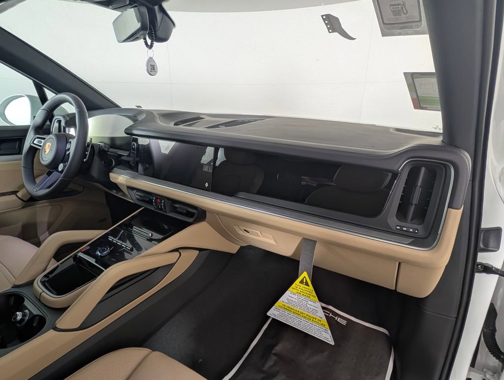 New 2026 Porsche Cayenne AWD/4WD image 19