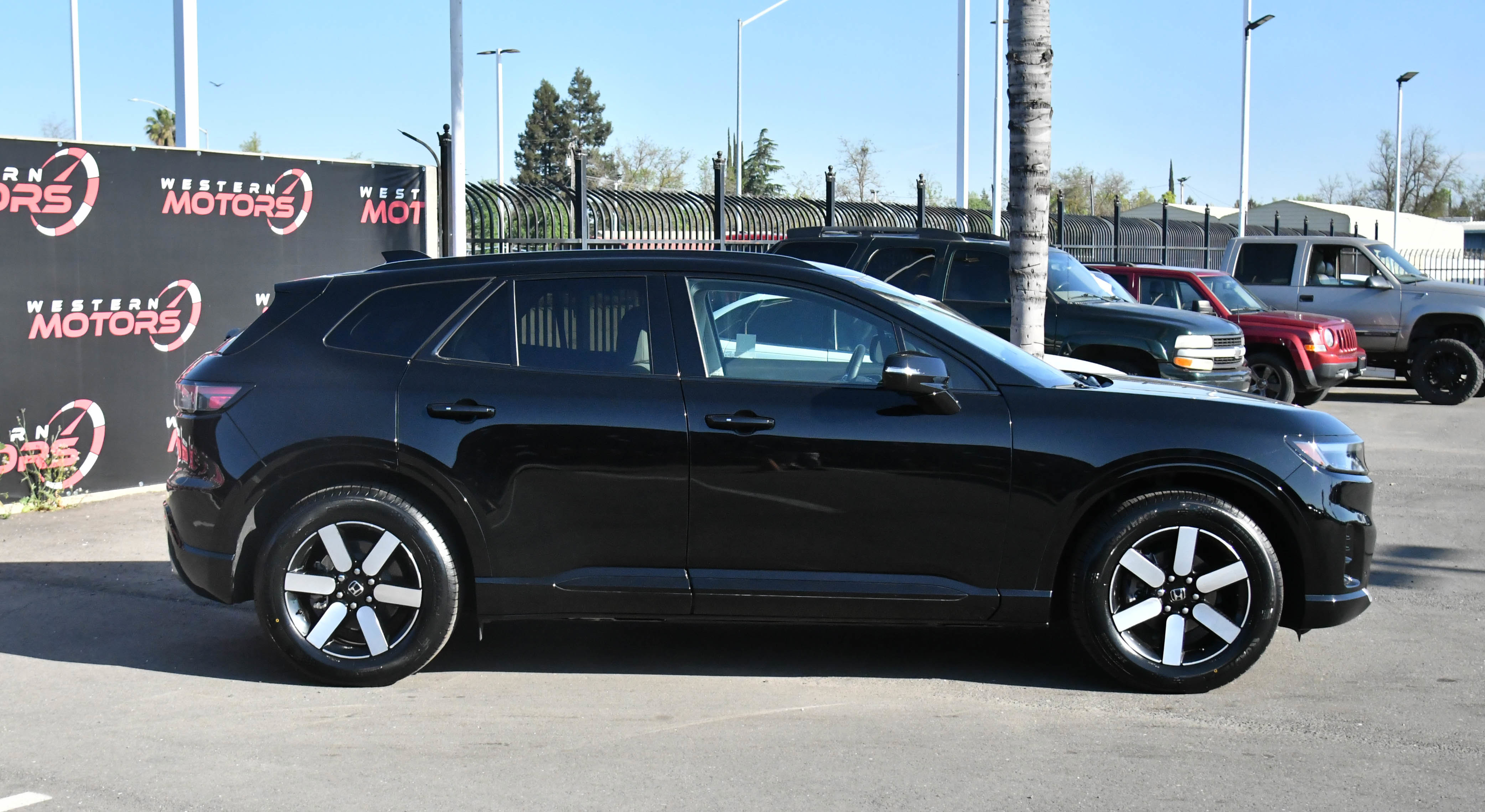 Used 2024 Honda Prologue Touring image 9